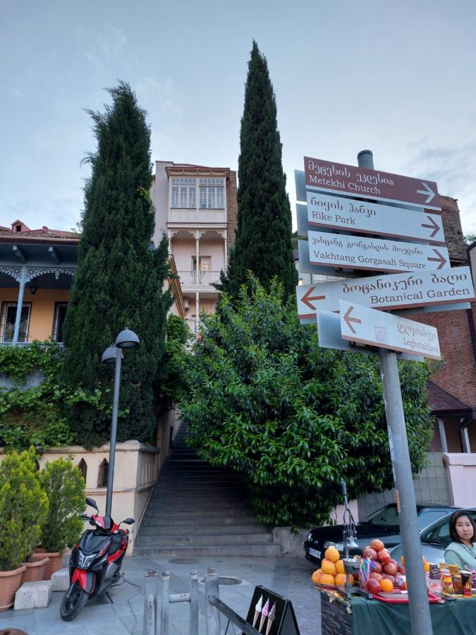 Resting Place Tbilisi Bagian luar foto